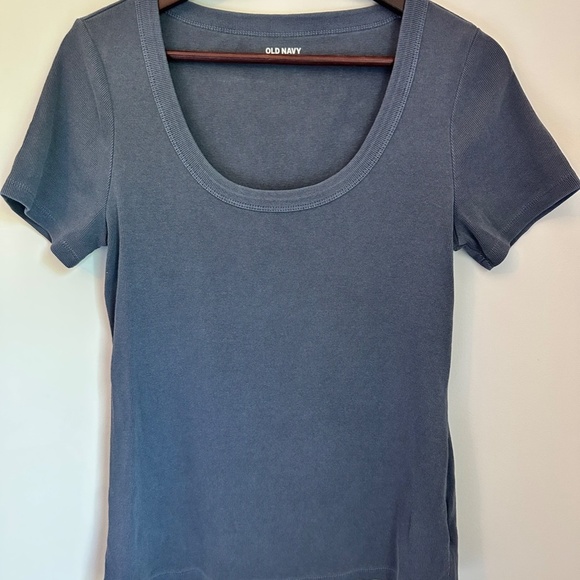 Old Navy Rib-Knit Scoop-Neck T-Shirt – Blue – Size L – Gently Used - Picture 1 of 5